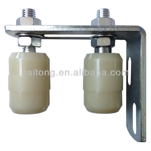 roller with bracket.jpg