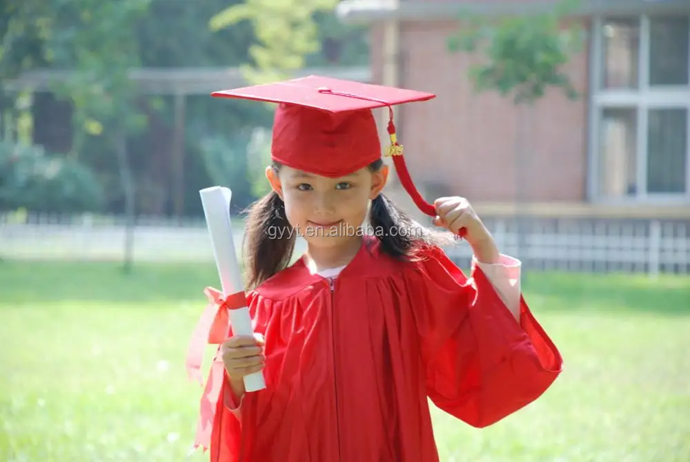 kindergarten school uniform new design graduation gown and cap set 2017