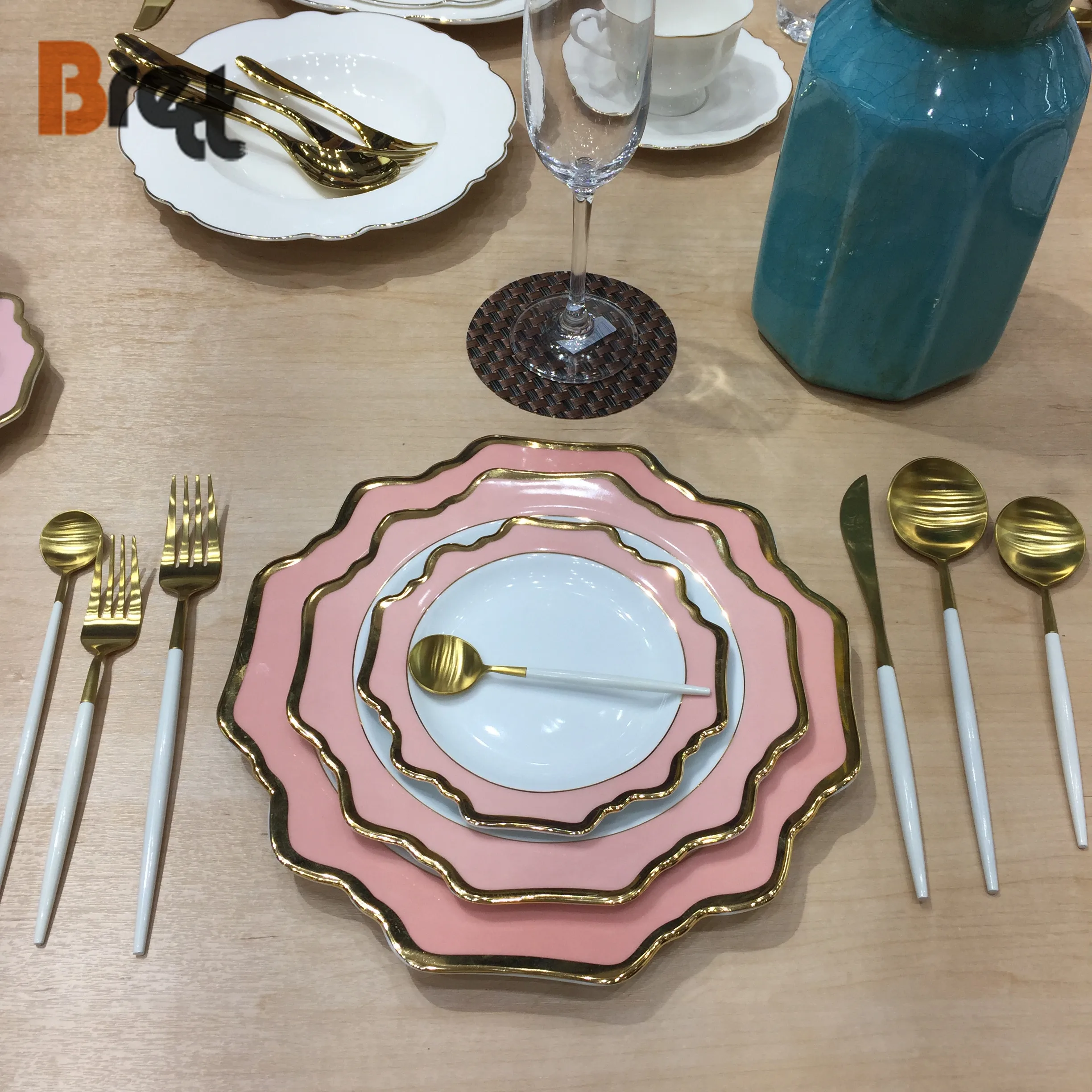 Наборы посуды Royal bone china, роскошная дизайнерская посуда оптом из Китая