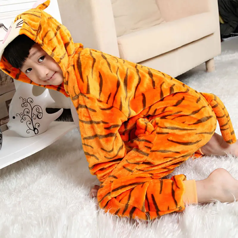 AIMINYZ Wholesale Autumu and Winter Pajama Set Flannel Hoodies Pijama Cartoon Sleepwear Onesie Pajama for Adult Children Tiger