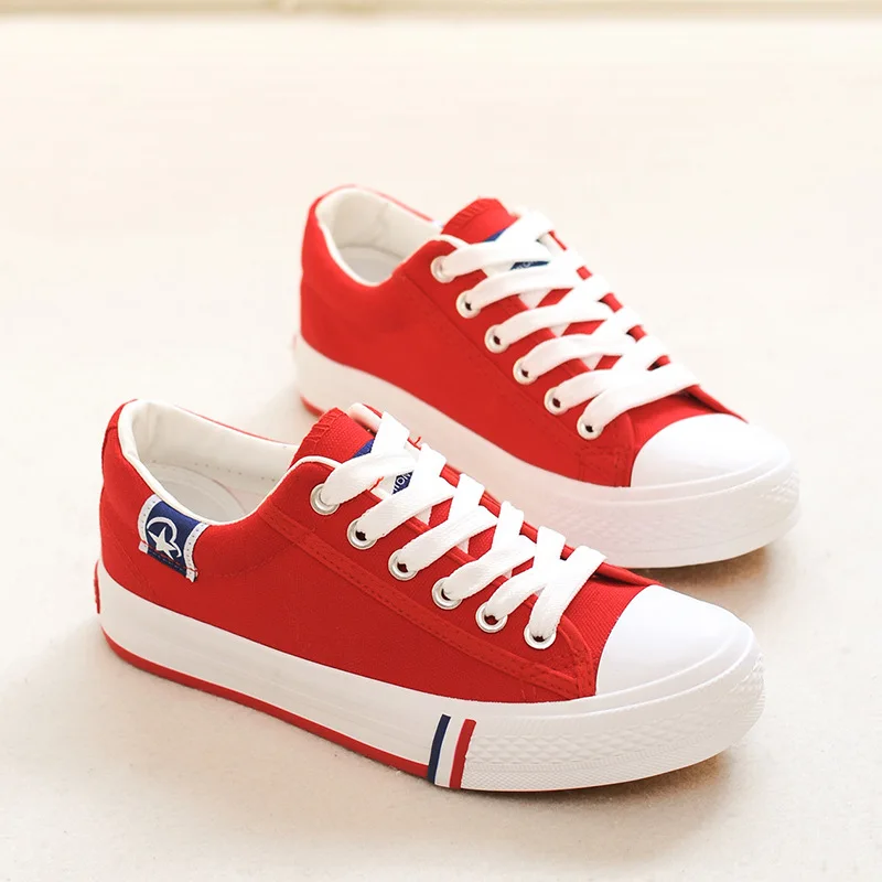 Factory price China wholesale woman canvas shoes student outdoor walking shoes in low MOQ