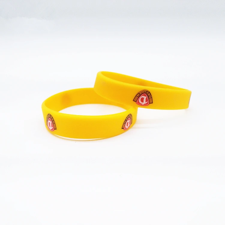 2021 high quality debossed ink filled personalized cool silicone bracelet wristband