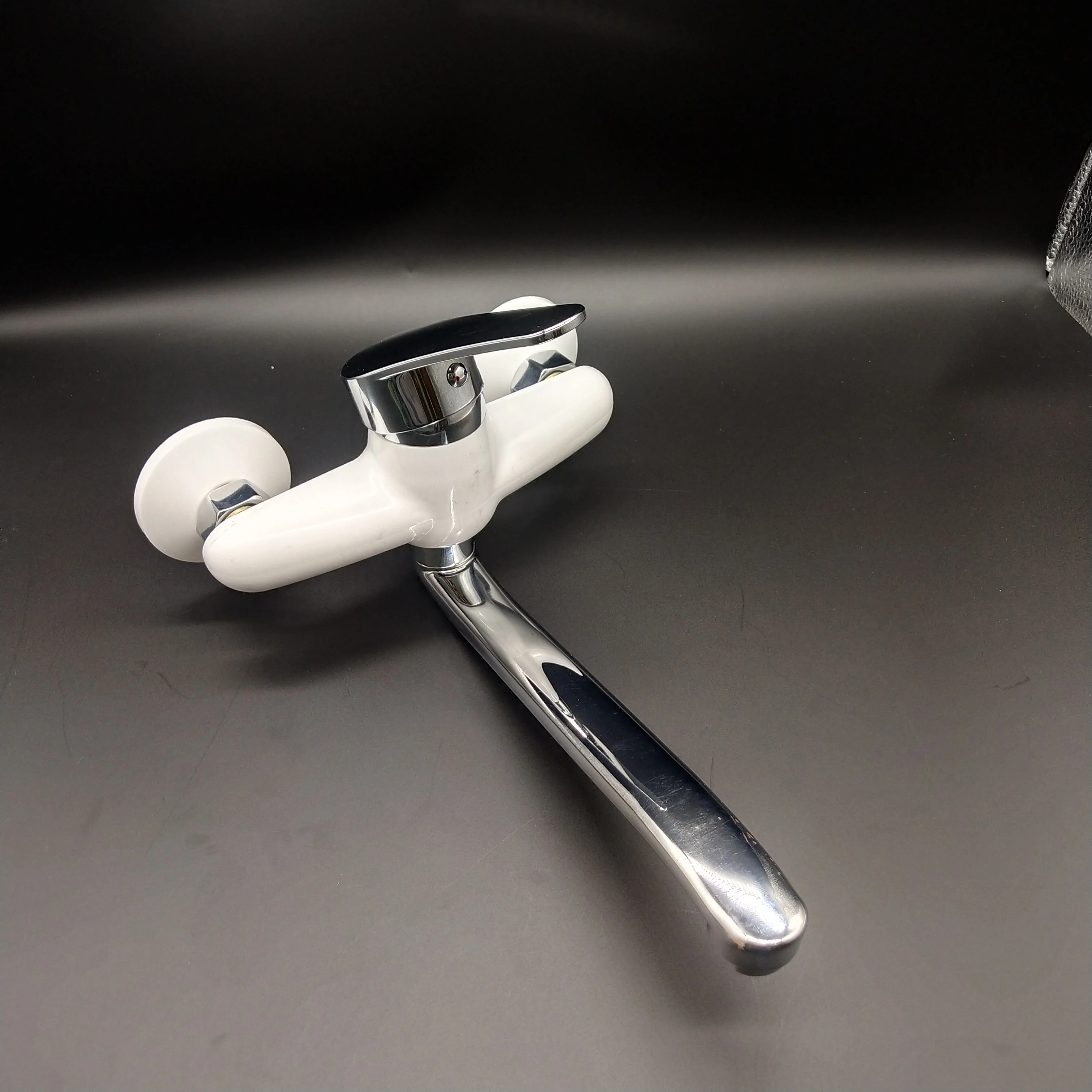 Plastic Steel White shower faucet mixer