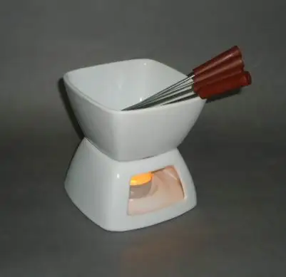 New design plain white divided hot chocolate pot candle ceramic  chocolate fondue