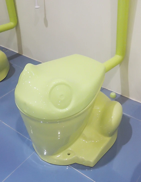 Best Ceramic Washdown Two Piece Baby Toilet Frog Green Toilet for Children