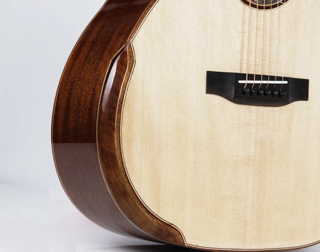 
41 acoustic guitar with sitka solid spruce top 