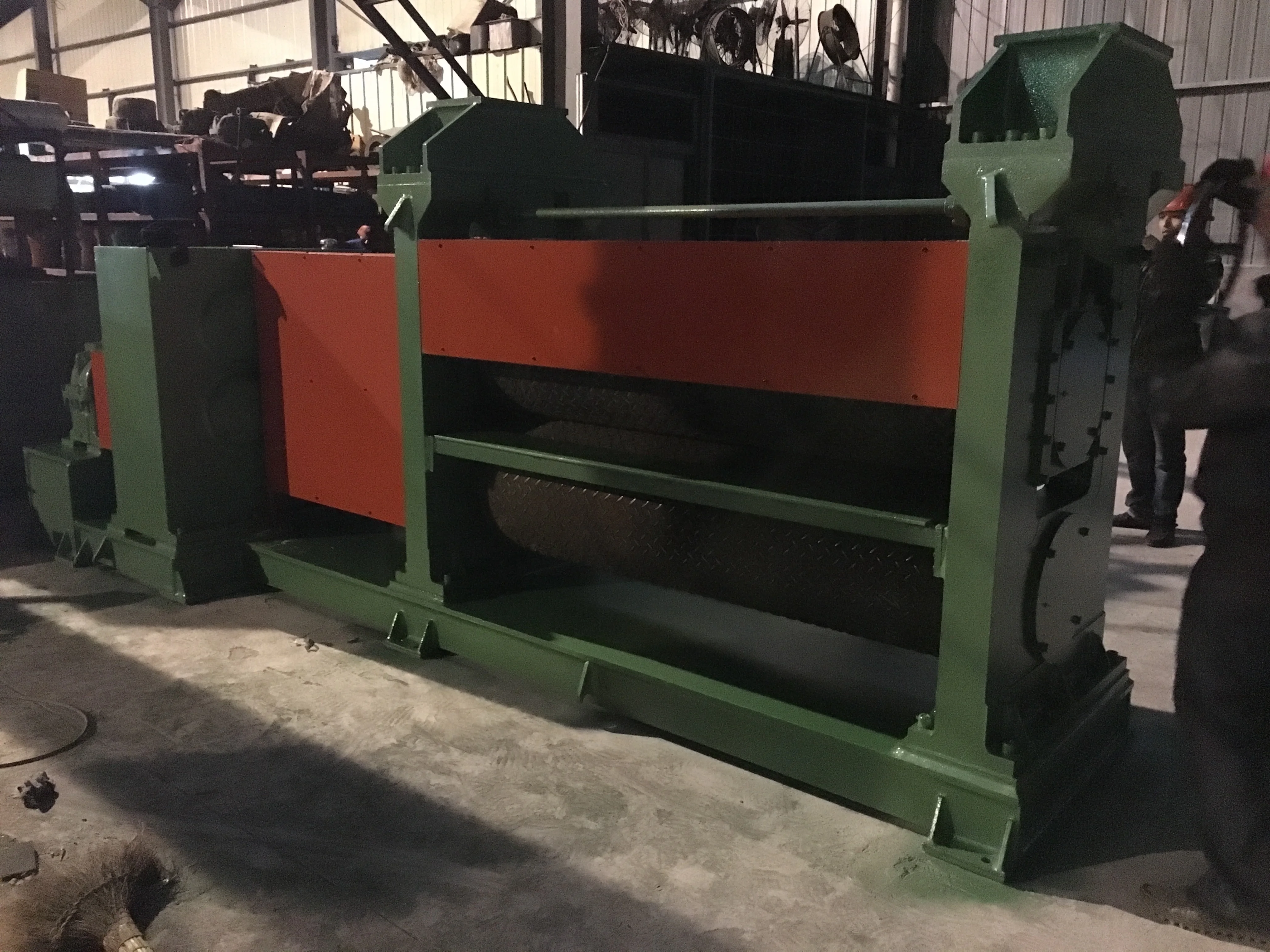 China Automatic Customized Checkered Plate Embossing Machine Manufacturer