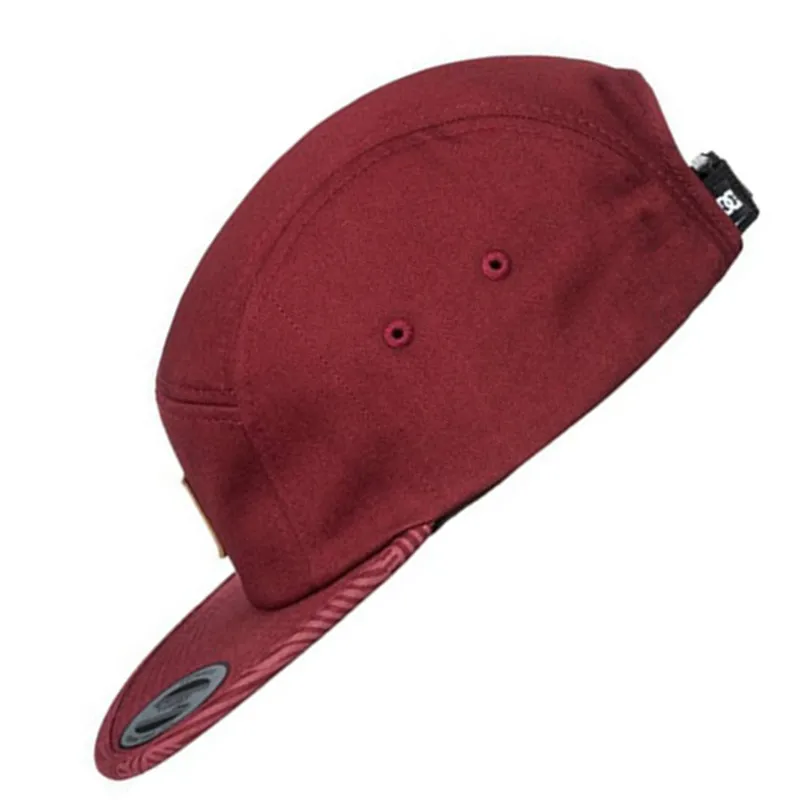 Custom Embossed Leather Patch Cotton 5-Panel Cap with Label and Stickers