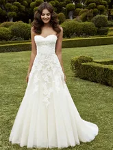 2016 Latest Sweetheart Wedding Dress Backless A Line Applique Vestido de novia Tulle Court Train Elegant Bridal Gown YX142