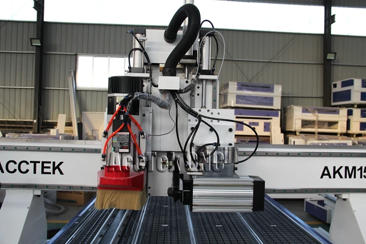 Auto tool changer AKM1327C circular saw cutting 4 axis wood cnc router for furniture kitchen cabinet door