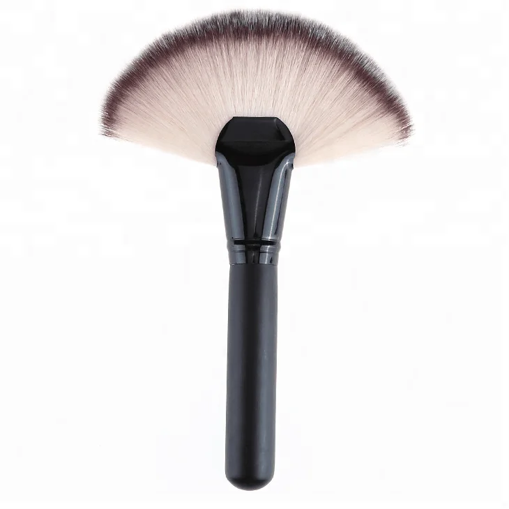 Long Wood Handle High Quality Large Fan Brush Synthetic Hair Fan Makeup Brush