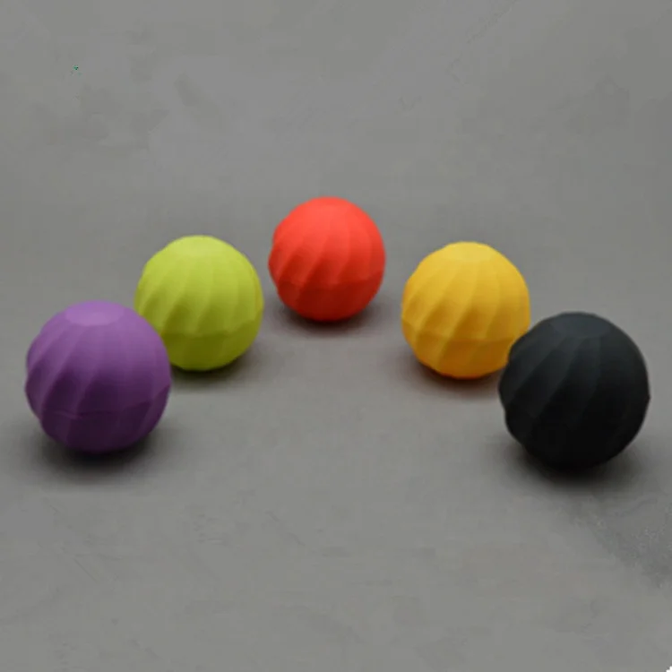 7g colorful plastic lip balm container ball shaped lip balm box lip protector tube