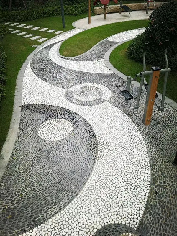 Natural White Polished Cobble Stone Outdoor Application Pebbles for Gardens Playground River Bed Polished White Pebble Stone