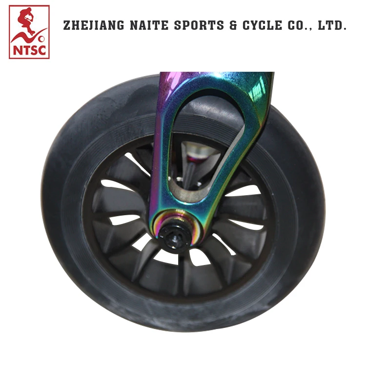 Прямая продажа с завода, индивидуальный Радужный трюковый скутер