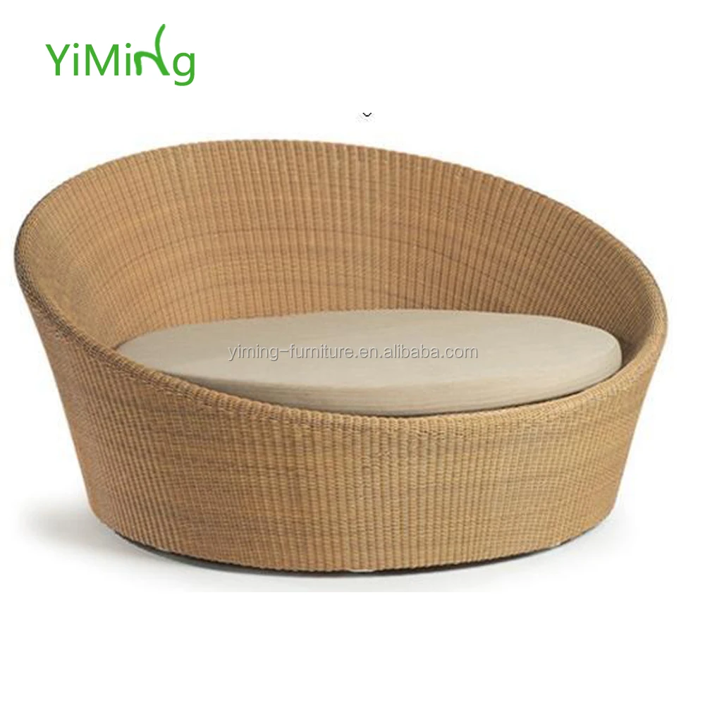 Garden UV-resistant rattan/wicker Sun-bed/day bed furniture