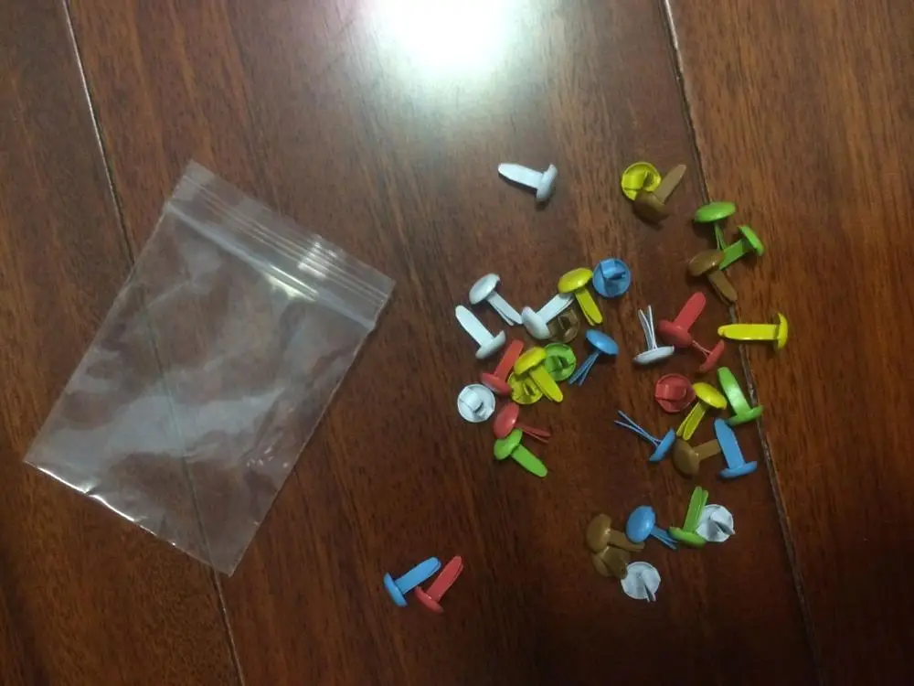 Brass Plated Paper Fastener, 1 Inch Length, 100 Fasteners per Box For Office Use