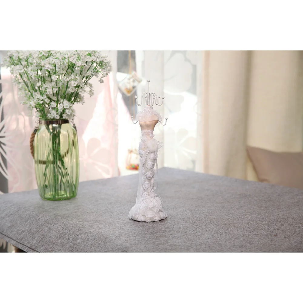 White Rose Flower Doll Metal Jewelry Pendant Display Holder Fashion Earrings for Sale