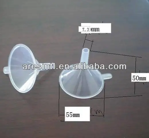 Пластиковые воронки разных размеров