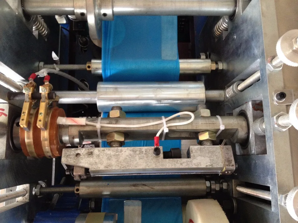 Disposable Pe Plastic Shoe Cover Machine Made And Hand Made Shoes Cover Machine