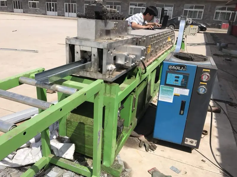 C89 машина для изготовления легких стальных вилла стальная рама формируя машину