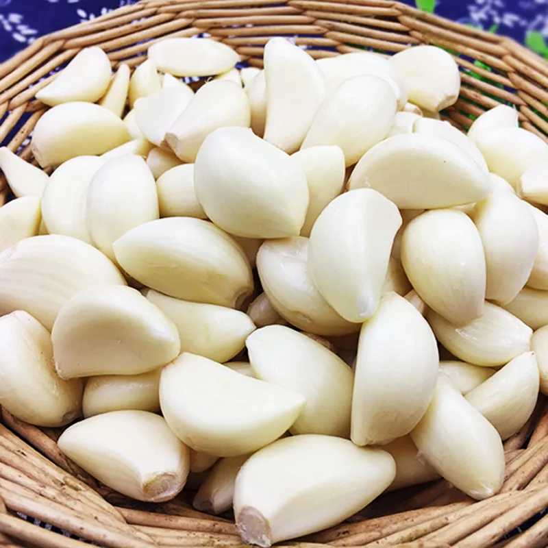 
Factory direct selling Hot sale Fresh Peeled Garlic with vacuumize packing 
