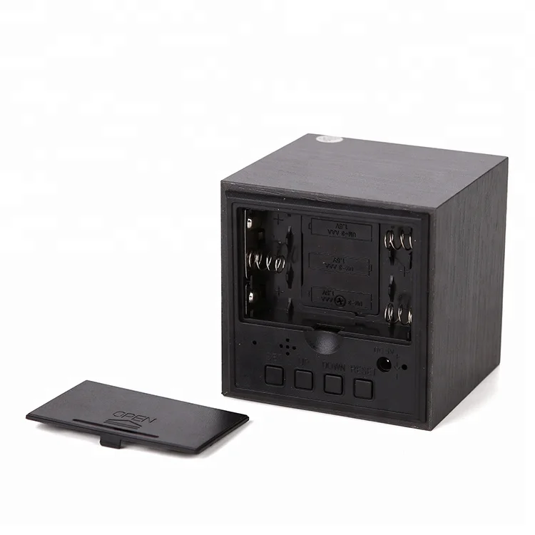  Рекламный Настольный цифровой термометр с различными цветными шрифтами температура время и дата Деревянный Будильник