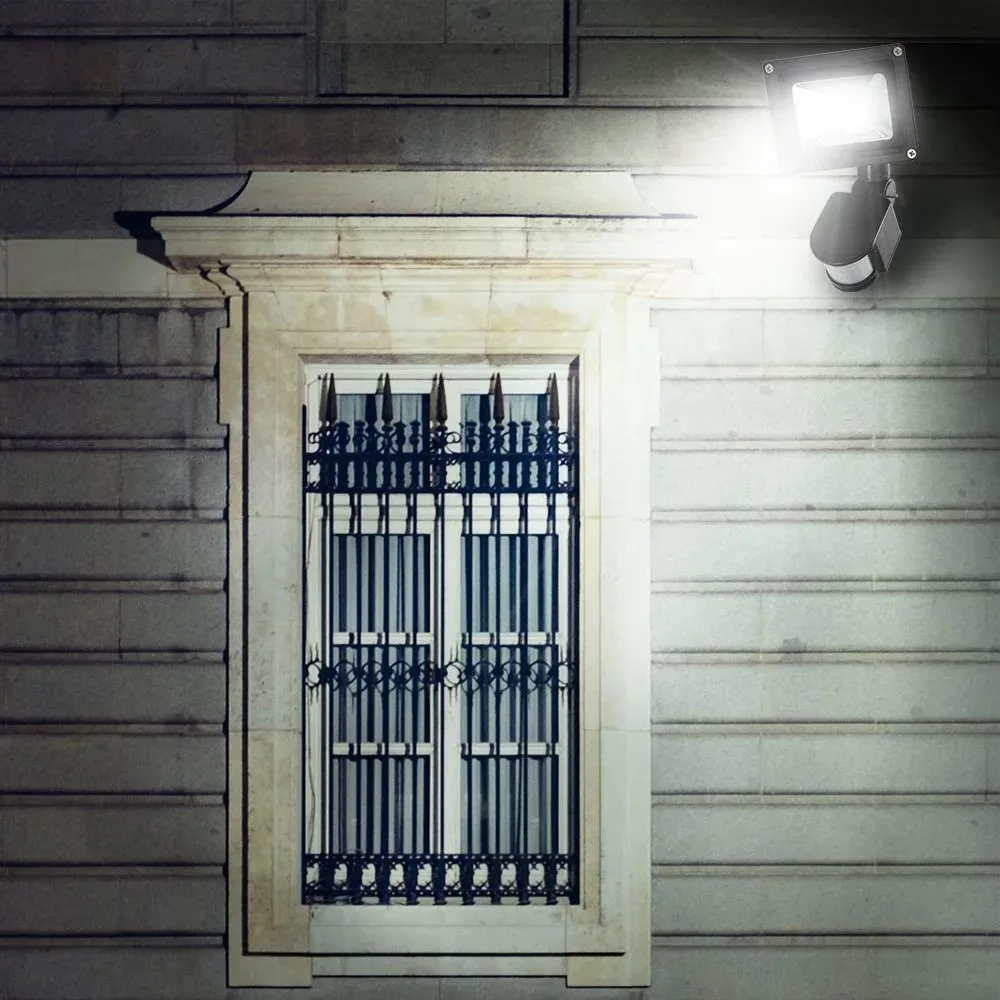 
136 LED Flame lickering landscape Light Outdoor Waterproof Lights solar Power Wall lamp Motion Sensor Touch Switch 