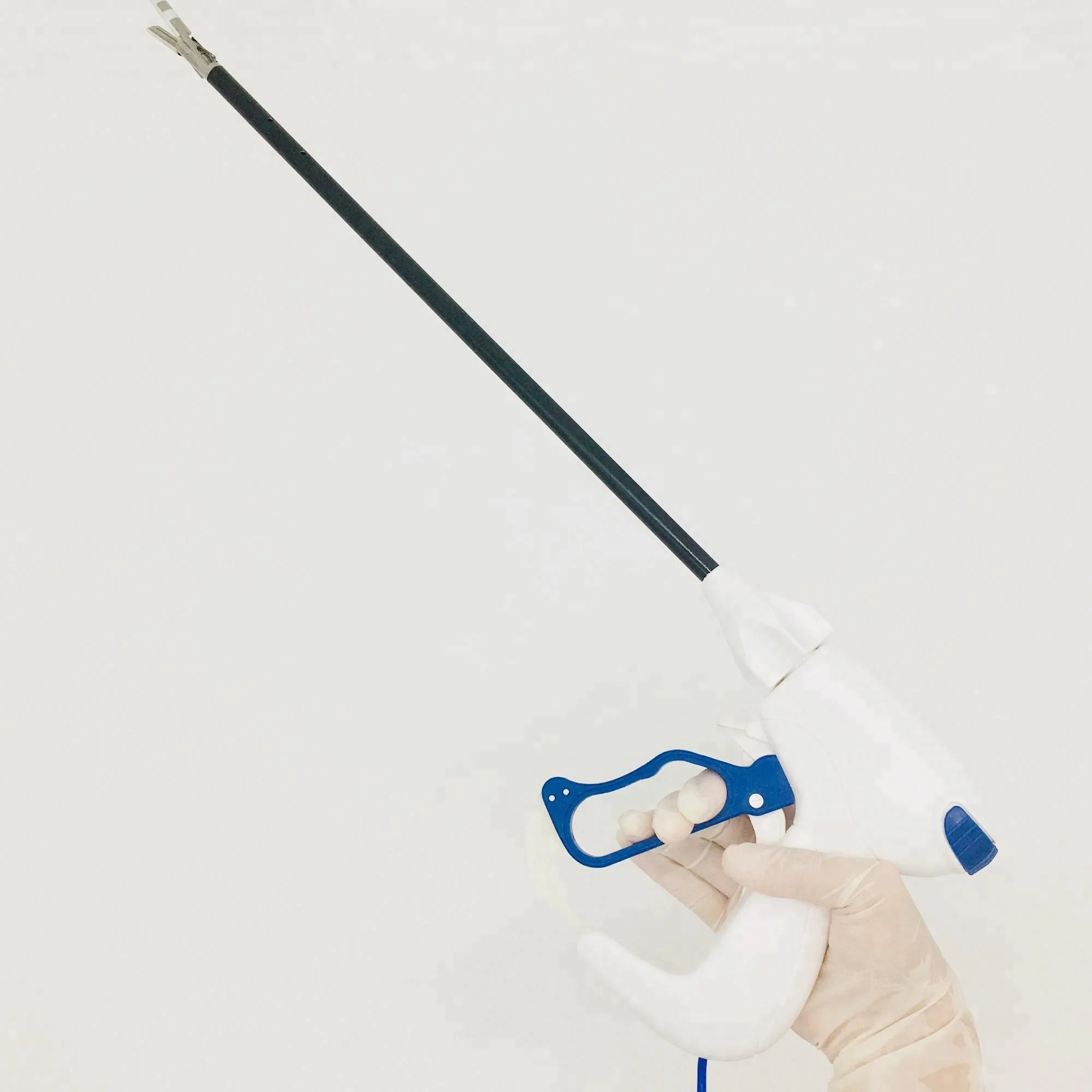 Vascular laparoscopic nondetachable instrument