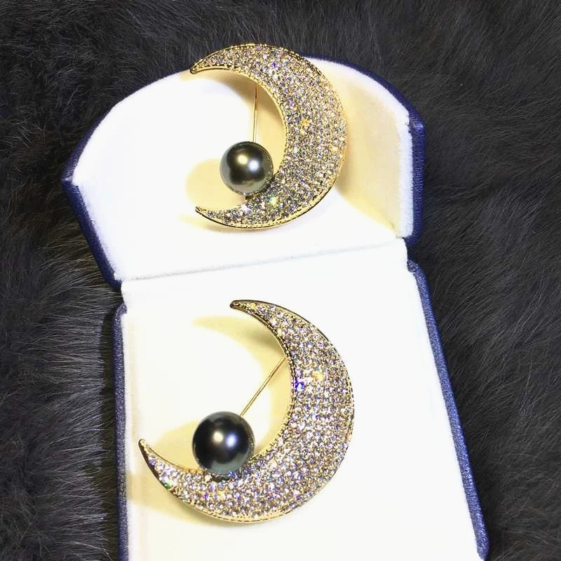 Elegant Lady Accessories Full Diamond Crescent Moon Shape Fresh Water Pearl Brooch