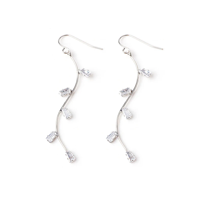 
Long New Fashion Rhinestone Earrings Chandelier Leaves Vine Leaf Earrings 