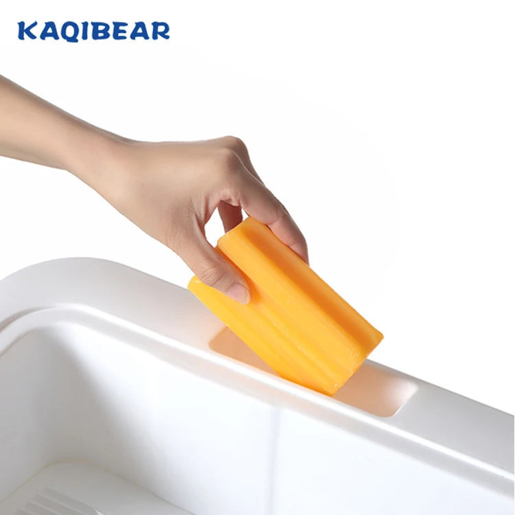 
Plastic laundry tub wash sink with a washboard 