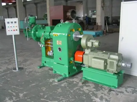 Hot-Feeding Rubber Extruder