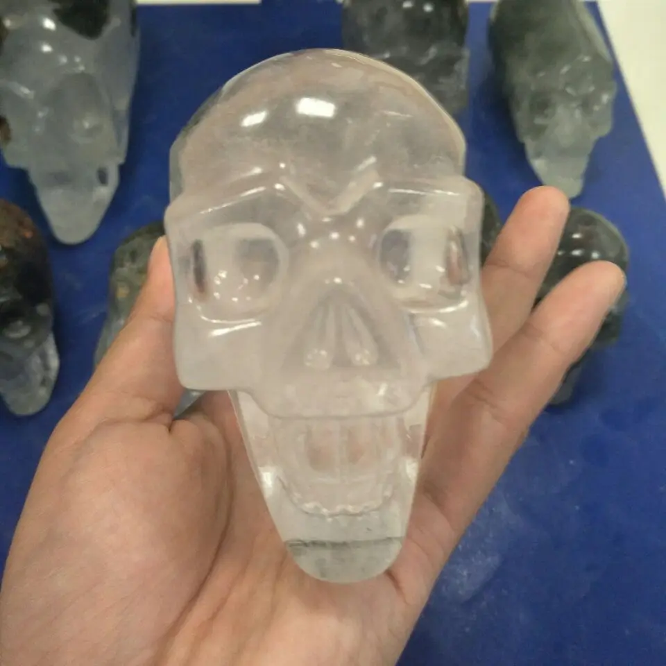 Wholesale different size realistic carved ghost phantom quartz crystal skull for halloween gift