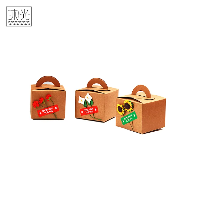 
Wholesale Flower Decorative Kraft Paper Christmas Gift Packaging Foldable Box With Handle 