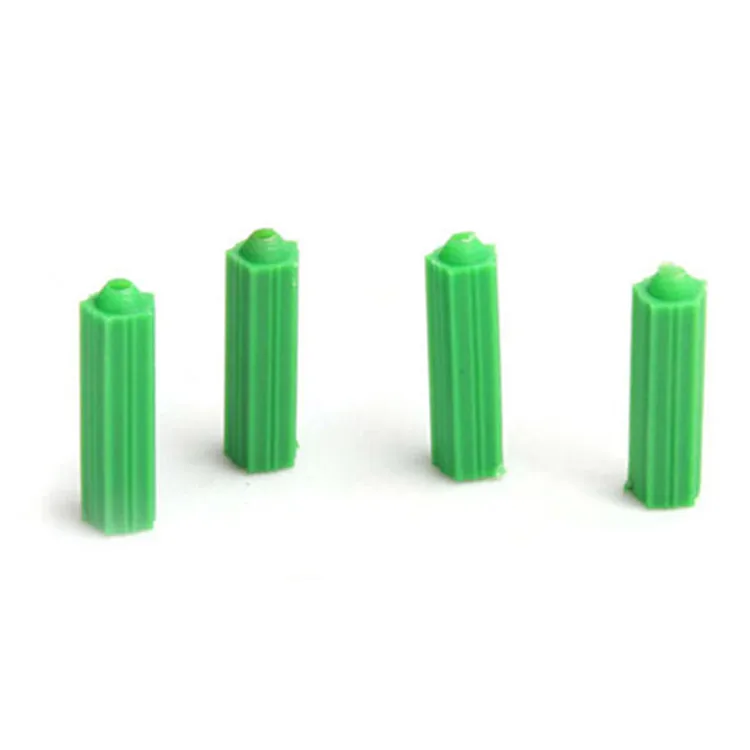 Green Expanding Plastic Anchor Wall Plug