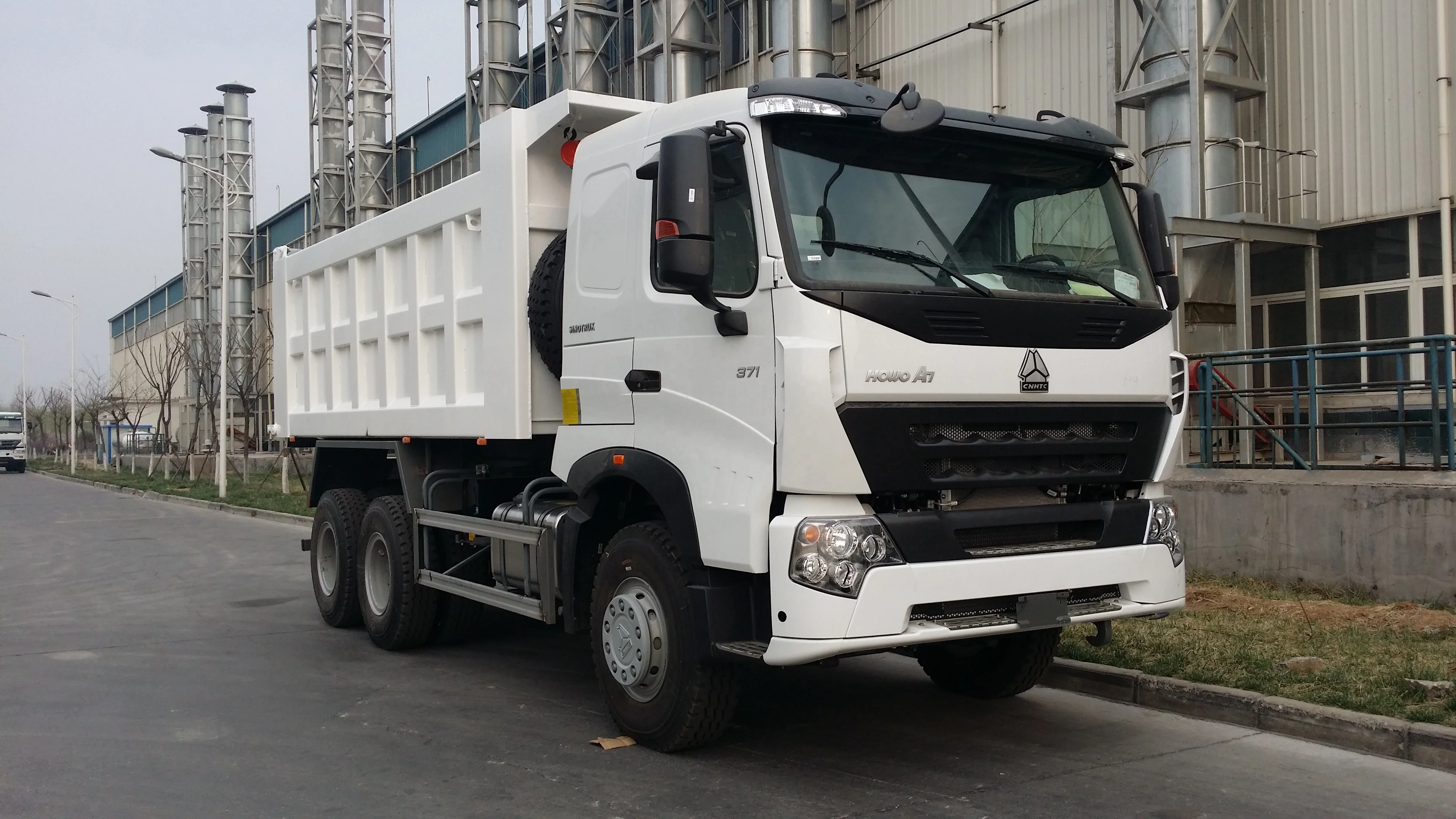 Factory Direct Sale Sinotruk HOWO A7 Dump Truck for sale