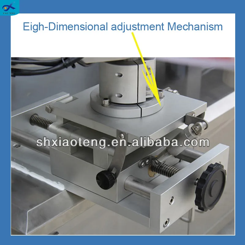 Shanghai factory whosale automatic flat wine bottle labeling machine price