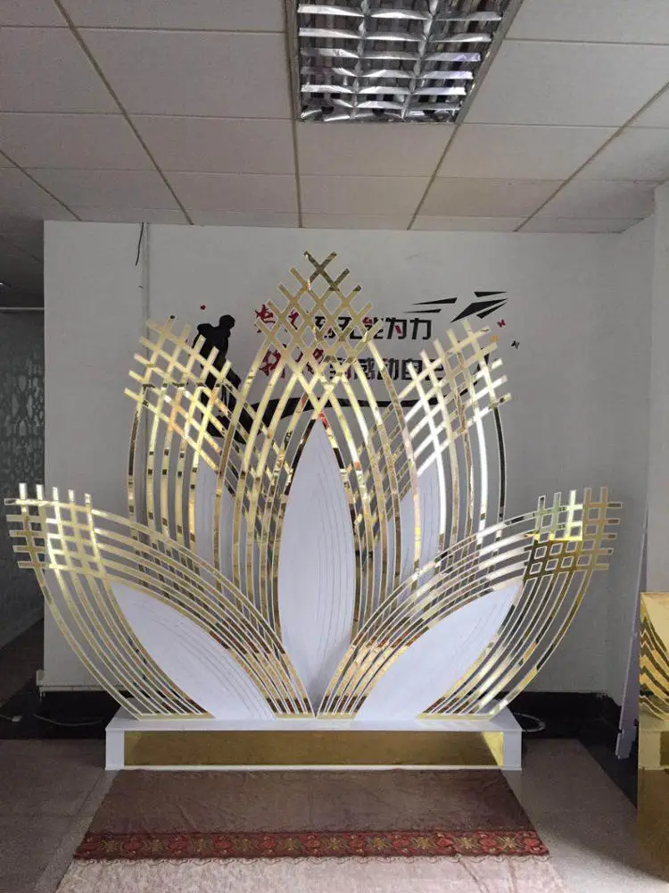 Special Design Pattern Golden TROVAL Wedding Backdrop for Wedding Event Decoration