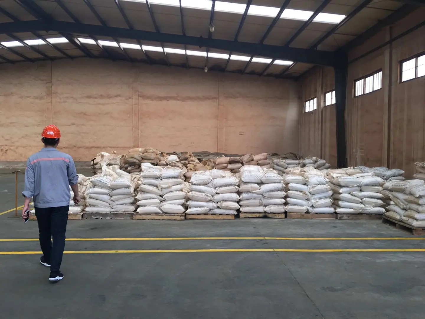 
Cosmetic Grade Hydroxyethyl urea Powder CAS:2078-71-9 