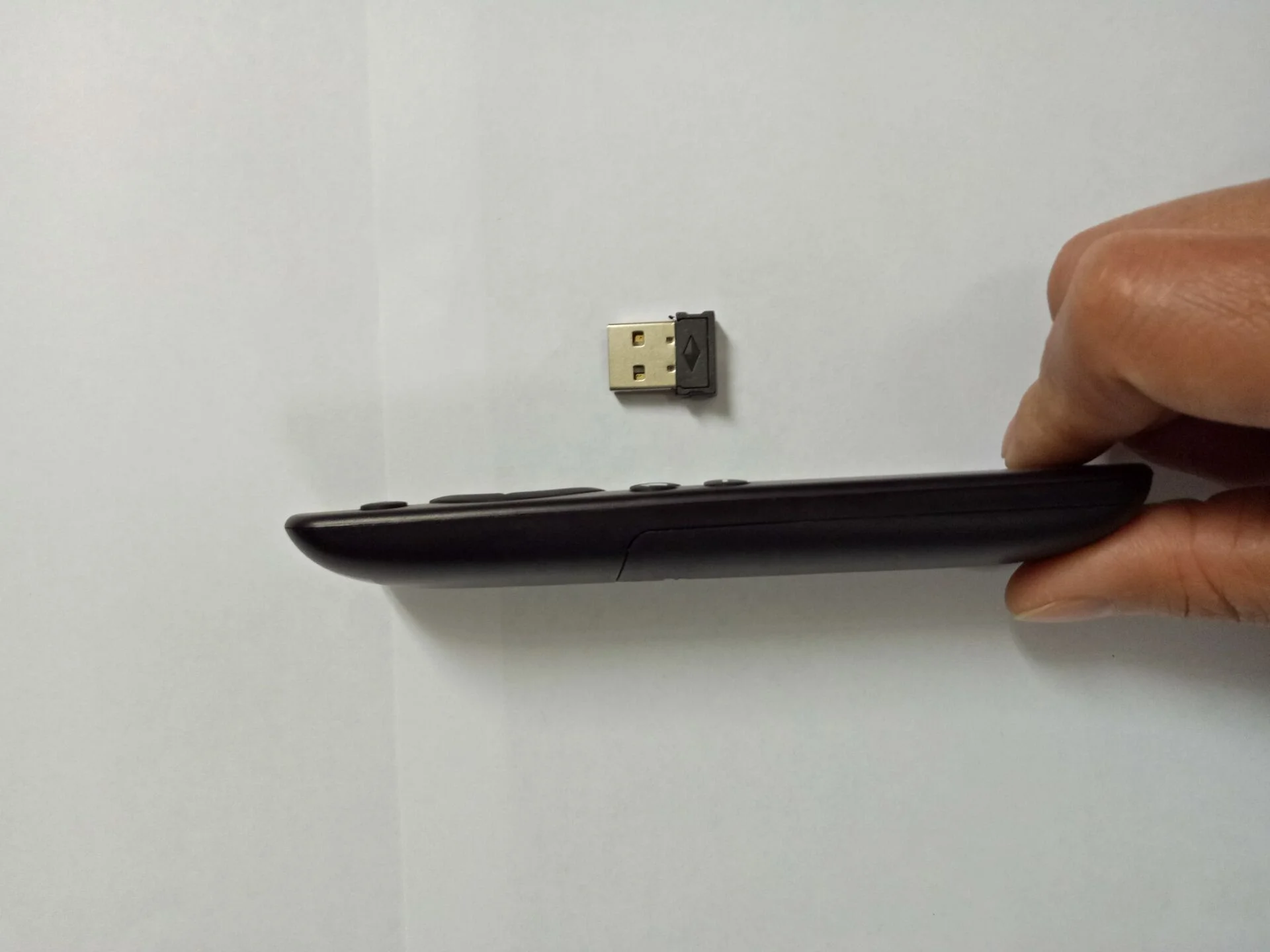 2.4Ghz rf fly air mouse smart tv controller, google voice input microphone control, blu  control remote