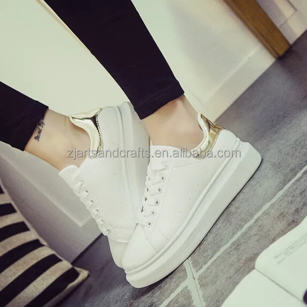 2016 wholesale fashion flat slip-on casual PU white shoes women