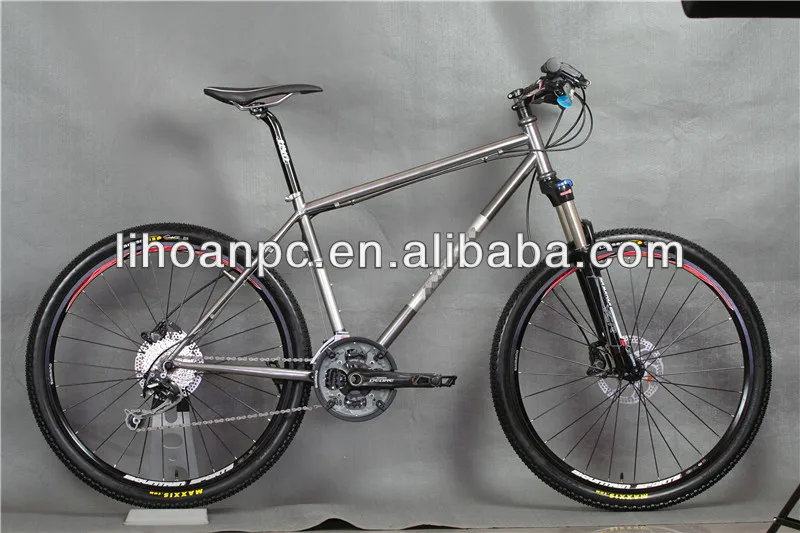 
26 Cr-mo Mountain bike with shimano 24 speed 