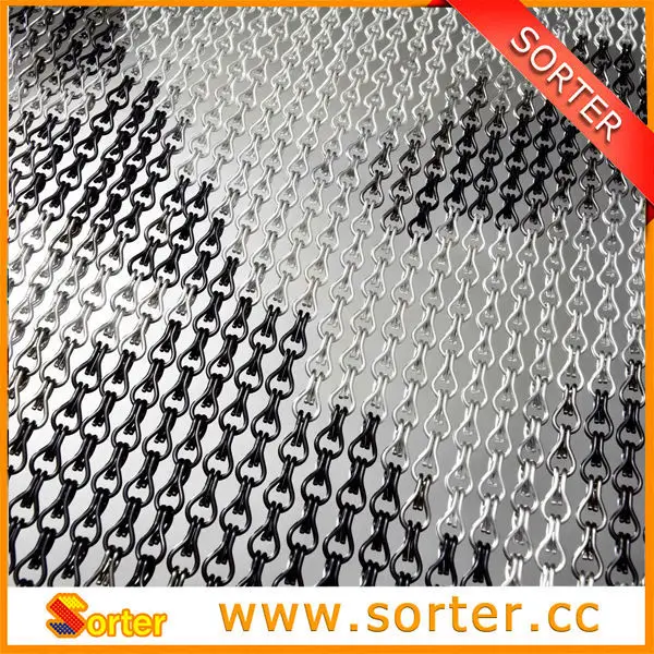 different color metal chain wall hanging decorations for office building