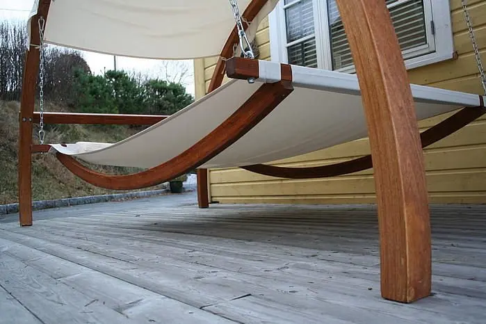 Factory good quality outdoor wood hammock swing chair with stand
