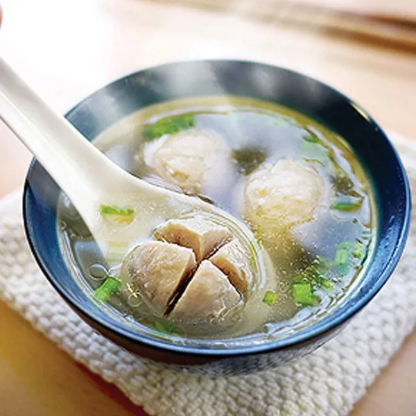 Concentrated instant pork bouillon cube