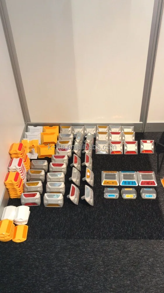 wholesale factory price cat eye ceramic reflective road stud raised pavement marker