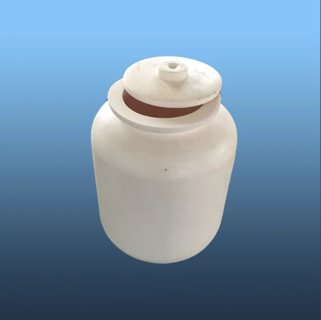 Alumina pot tank for polysilicon slurry