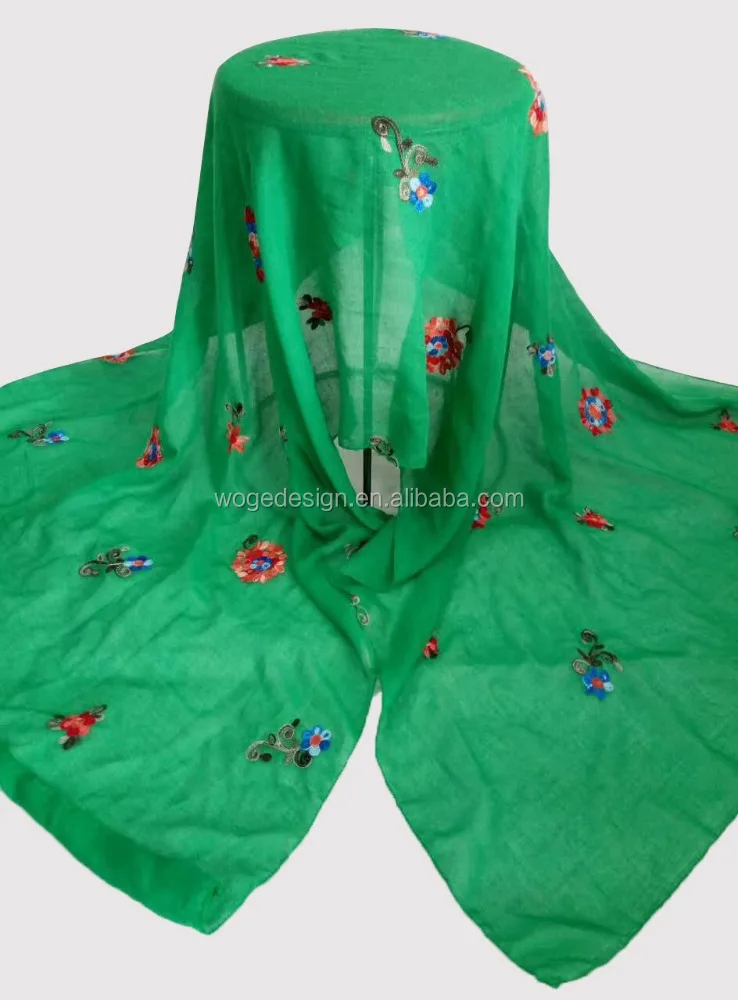 Wholesale great weaving pretty arab womans dress clothes headcloth coverchief hijab round flower embroidery new muslim scarf