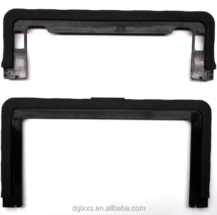 
Silicone overmolding over plastic protective case for tablet 