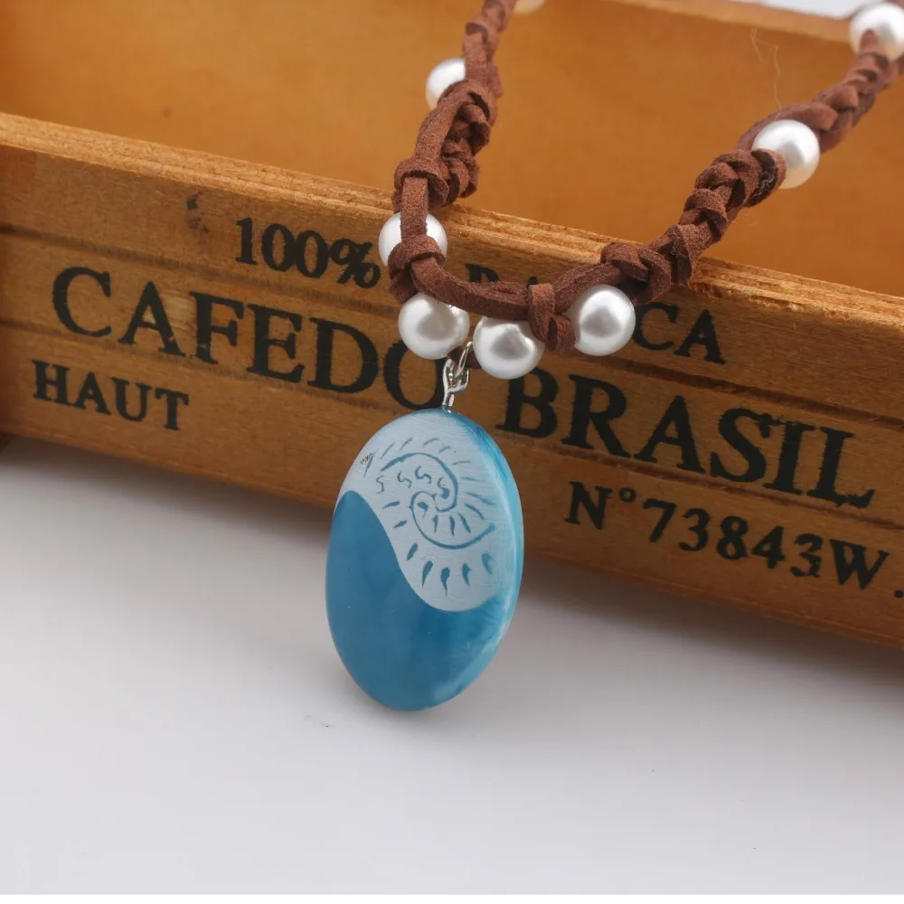 Popular movie cosplay Moana necklace resin pendant handmade necklace